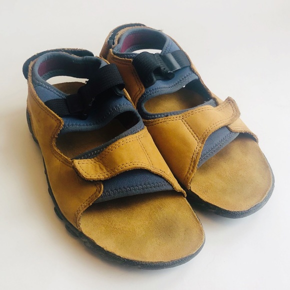 nike outdoor sandals